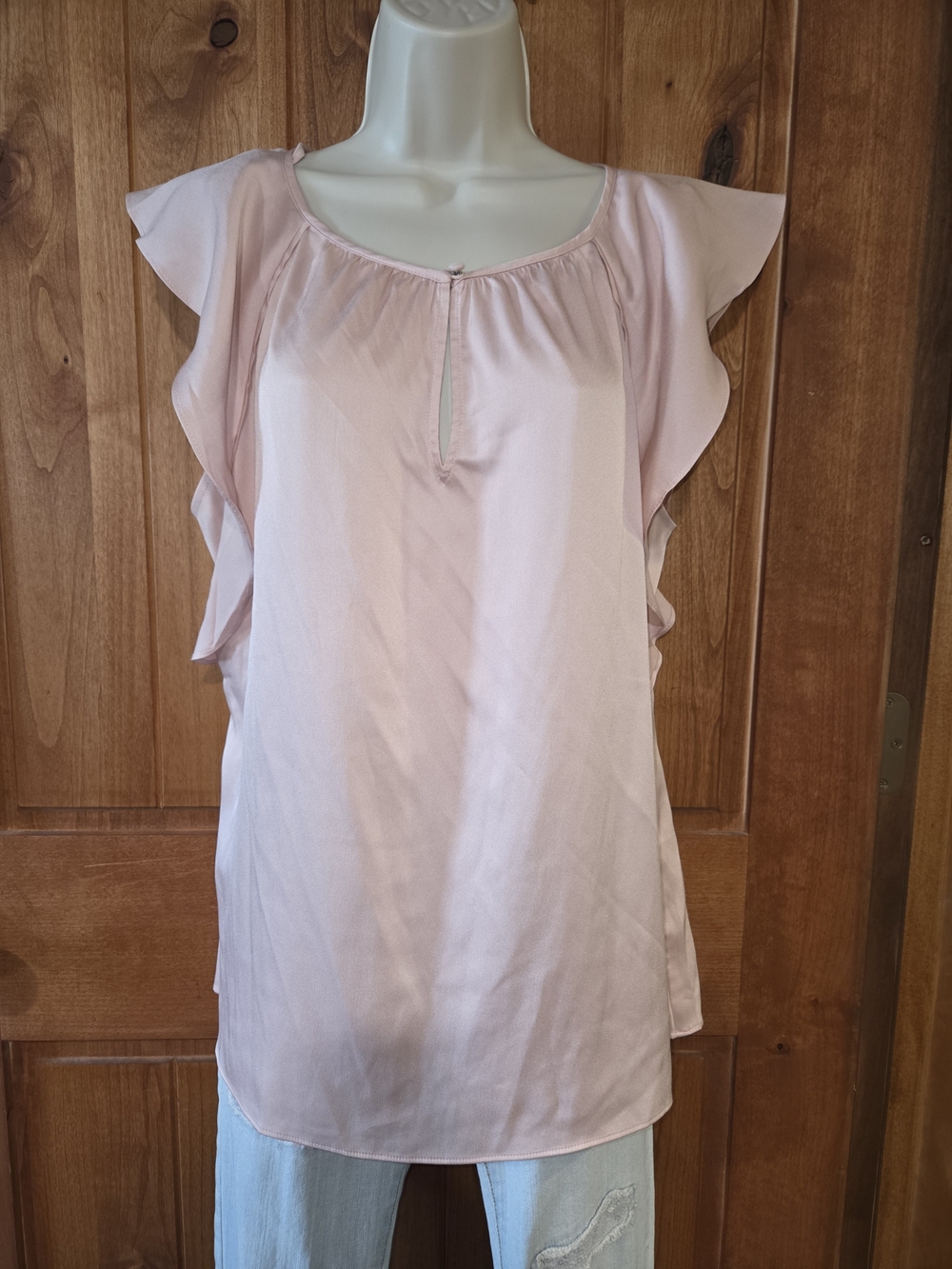 White House Black Market Blush Flutter Sleeve Keyhole Top‎